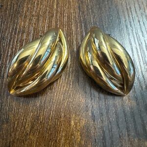 Vintage Gold Tone Puffy Earrings Large Chunky Big Cocktail Statement Fashion
